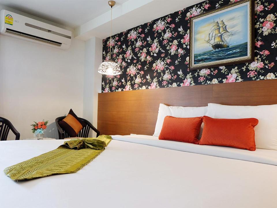 Grand Hill Resort And Spa Nakhon Sawan Exterior foto