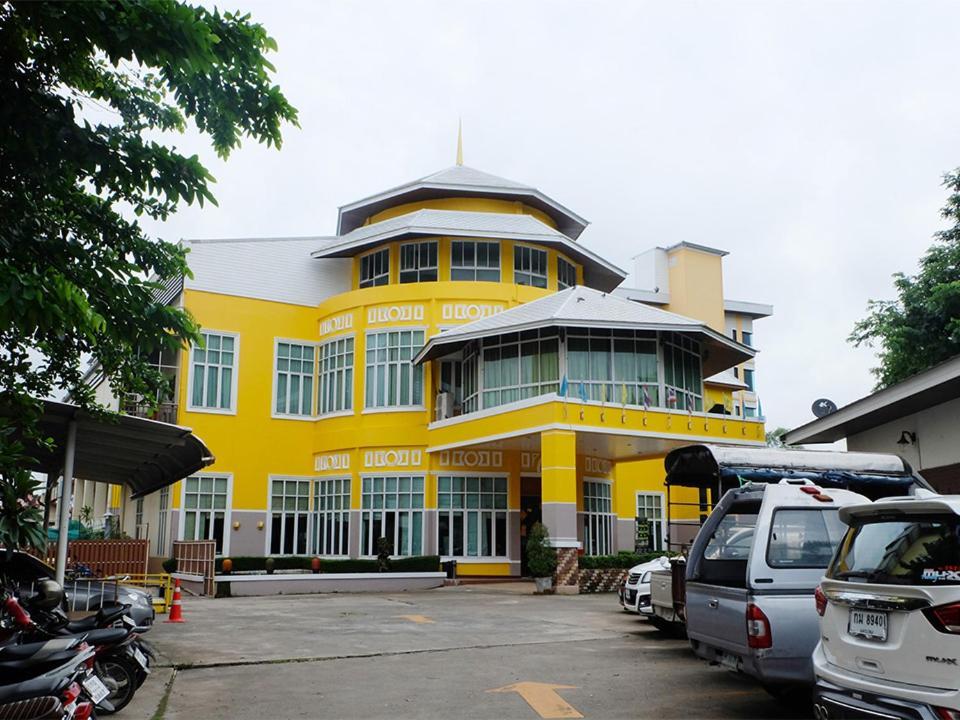 Grand Hill Resort And Spa Nakhon Sawan Exterior foto